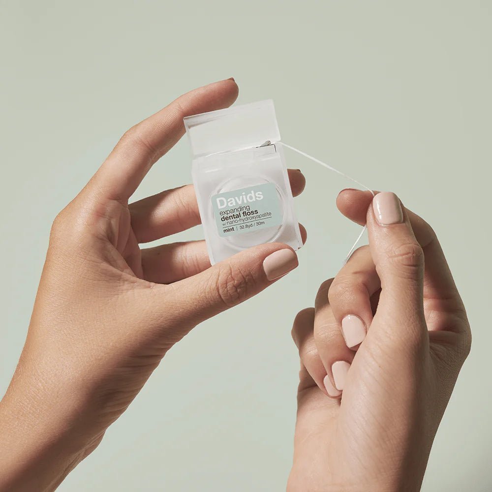 Davids Hydroxi™ expanding dental floss / refillable dispenser / mint /  30m