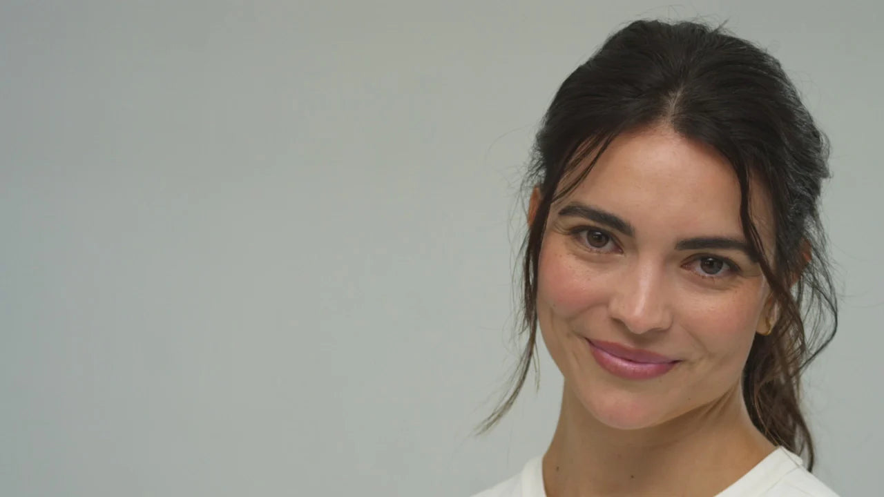 Load video: Davids nano hydroxyapatite Hydroxi fresh breathmouthwash how to use video